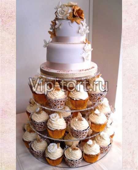 Башни из пирожных на свадьбу